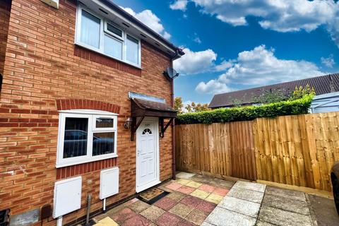 2 bedroom end of terrace house for sale, Underwood Place, Milton Keynes MK6