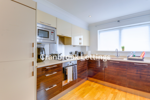 2 bedroom flat for sale, Temple Court, IG2