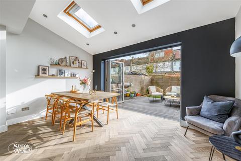 77 Salisbury Road, London, W13 9TT