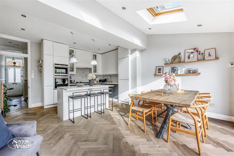 77 Salisbury Road, London, W13 9TT