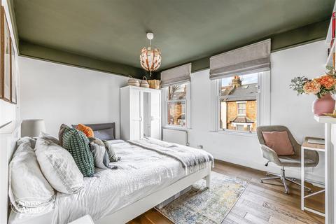 77 Salisbury Road, London, W13 9TT