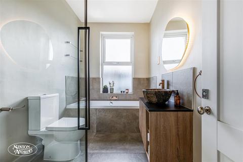 77 Salisbury Road, London, W13 9TT