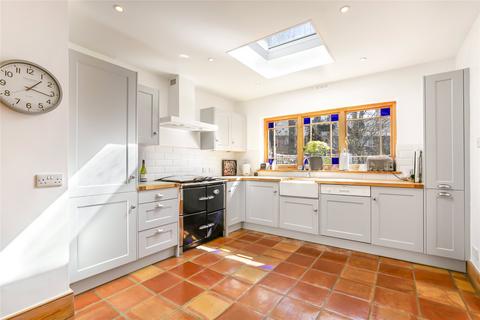 5 bedroom terraced house for sale, Harold Road, London, N8