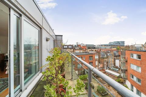 2 bedroom flat for sale, Britton Street, Clerkenwell