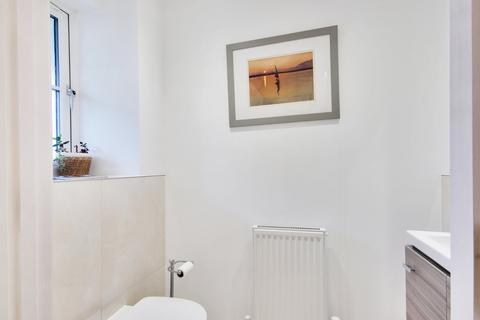 2 Lambert Mews, Southfleet, Gravesend, DA13 9AN