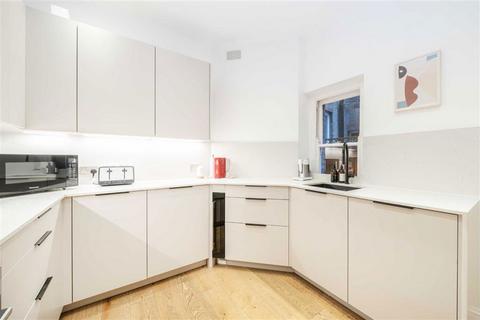 3 bedroom flat for sale, Bonneville Gardens, London SW4