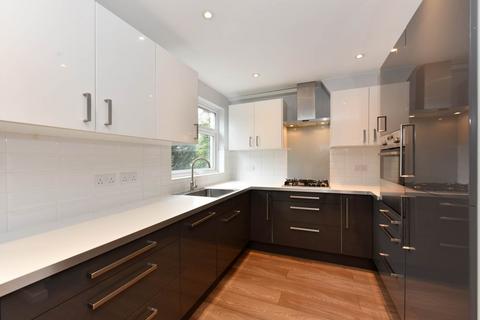 34 Lanark Close, London, W5 1SN