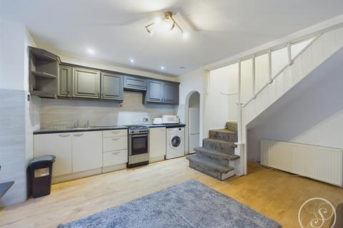 2 bedroom flat to rent, Burley Road, Leeds