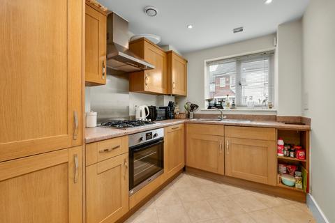 1 bedroom apartment for sale, Poplar Road, Esher, Surrey, KT10