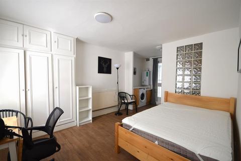 Studio to rent, Balcomber Street, London, NW1 6HD