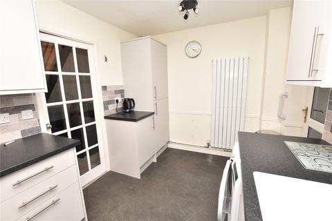 2 bedroom semi-detached house for sale, Chantry Croft, Leeds, West Yorkshire