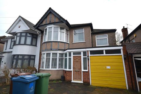 33 Alicia Gardens, Harrow, HA3 8JB