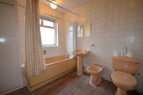 33 Alicia Gardens, Harrow, HA3 8JB