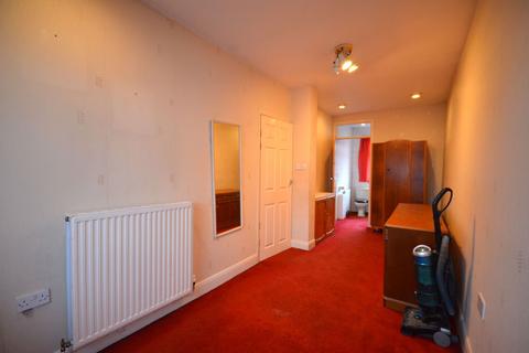 33 Alicia Gardens, Harrow, HA3 8JB
