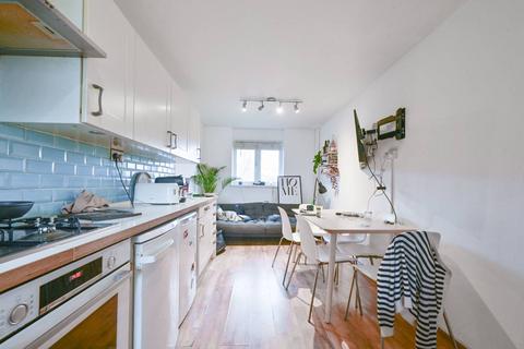 3 bedroom maisonette for sale, Hungerford Road, Islington, London, N7