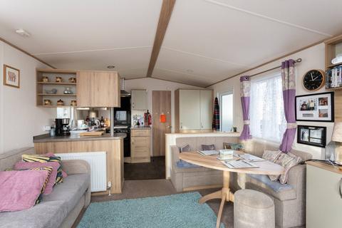 2 bedroom mobile home for sale, 121 Annsmuir Caravan Park Annsmuir Caravan Park, Ladybank, Cupar, KY15 7SA