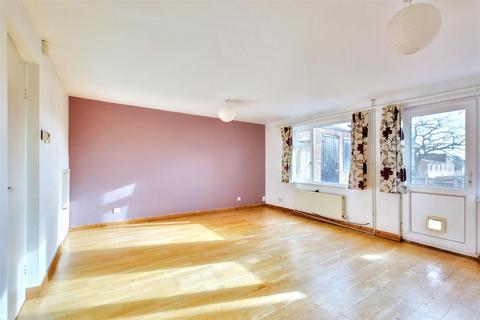 2 bedroom end of terrace house for sale, Ludlow Close, Beeston, Nottingham