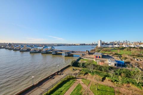 2 bedroom flat for sale, Wards Wharf Approach, London