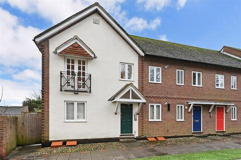 2 bedroom house to rent, Velyn Avenue, Chichester