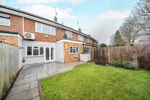 16 Chestnut Manor Close, Staines-upon-thames, TW18 1AQ