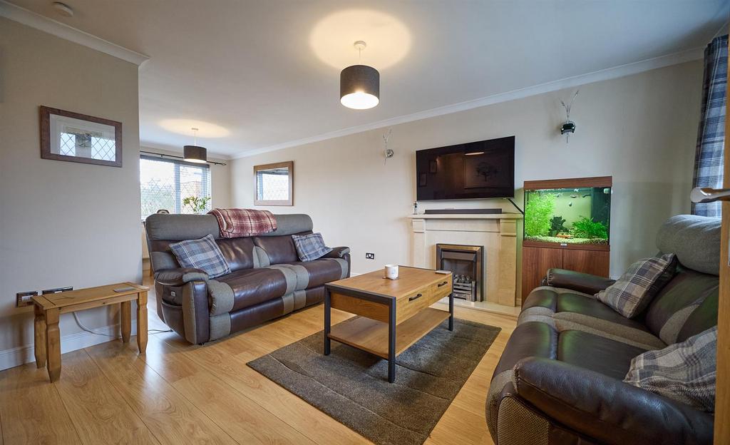 Through lounge dining room