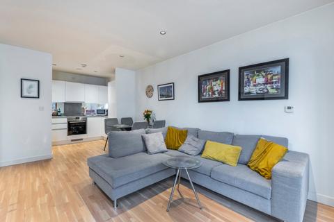 2 bedroom flat for sale, Binnacle House, 10 Cobblestone Square, London