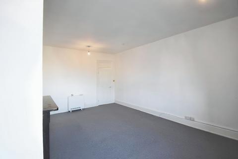 2 bedroom flat to rent, Castle Hill Rochester ME1