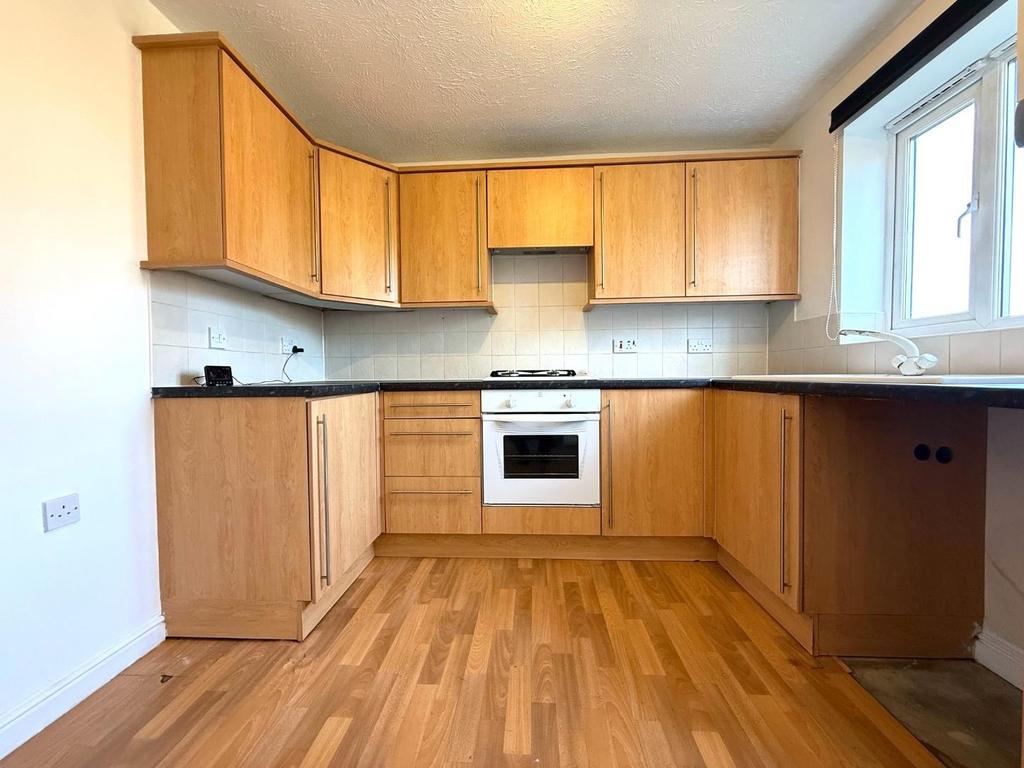 Kitchen 2.JPG