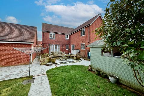 4 bedroom detached house for sale, Bramwell Mews, Hailsham, East Sussex, bn27