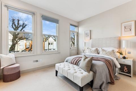 23 Allestree Road, London, SW6 6AD