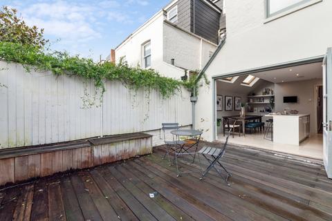 23 Allestree Road, London, SW6 6AD
