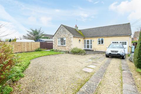 3 bedroom bungalow for sale, Wyke Road, Trowbridge