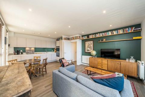 1 bedroom flat for sale, Whelan Road, London W3