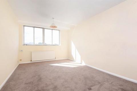 1 bedroom flat to rent, Upper Richmond Road, Putney, London