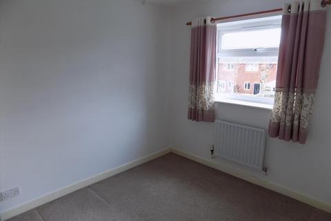 3 bedroom semi-detached house to rent, Skipton Close, Preston PR5