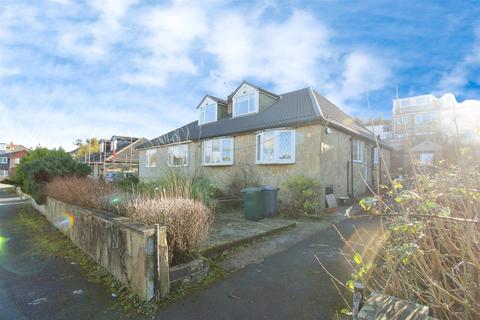 4 bedroom semi-detached bungalow for sale, Gregory Crescent, Bradford BD7