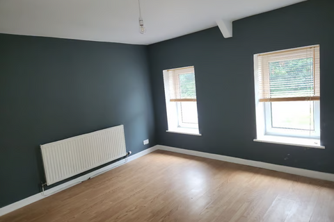 1 bedroom in a house share to rent, Cardiff Road, Nantgarw CF15