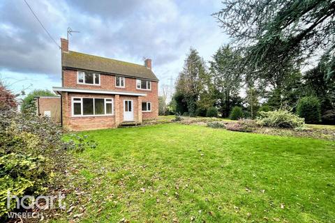 3 bedroom detached house for sale, Mill Road, Walpole Highway