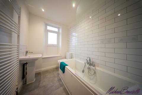 5 Beacon Street, Wibsey, Bradford, BD6 3BE