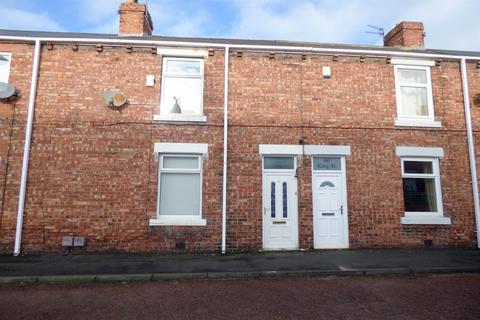 2 bedroom terraced house to rent, King Street, Birtley