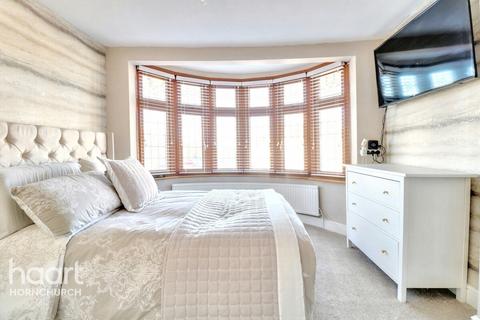 25 Beulah Road, Hornchurch, RM12 4YR