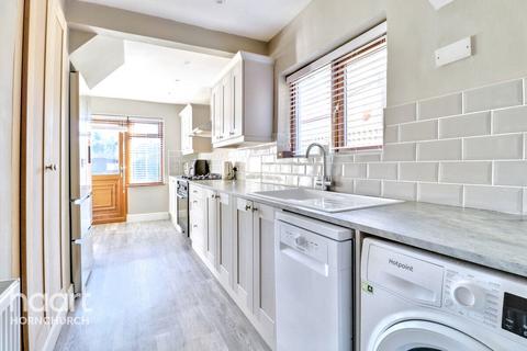 25 Beulah Road, Hornchurch, RM12 4YR