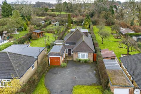 4 bedroom detached house for sale, Wycombe Road, Holmer Green HP15