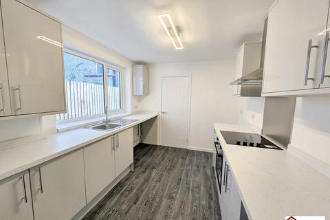 2 bedroom end of terrace house for sale, Regent Street East, Neath, Neath Port Talbot. SA11 2SA