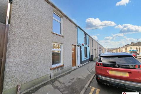 2 bedroom end of terrace house for sale, Regent Street East, Neath, Neath Port Talbot. SA11 2SA