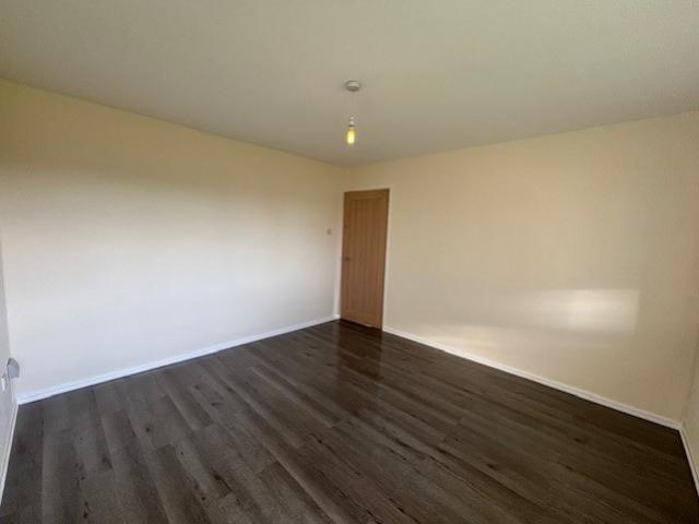 5 Larksfield 1st bedroom