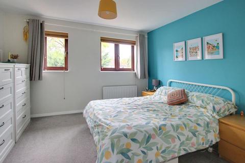 35 Watlings Close, Croydon, CR0 7XQ