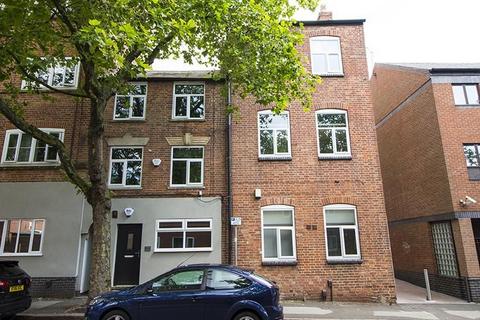 4 bedroom flat to rent, Flat 10, 136 North Sherwood Street, Nottingham, NG1 4EF