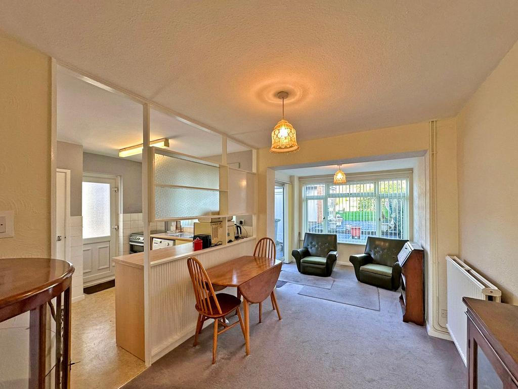 Sitting/Dining Room