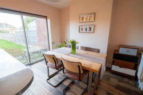 32 Stroud Road, Shirley, Solihull, B90 2JU